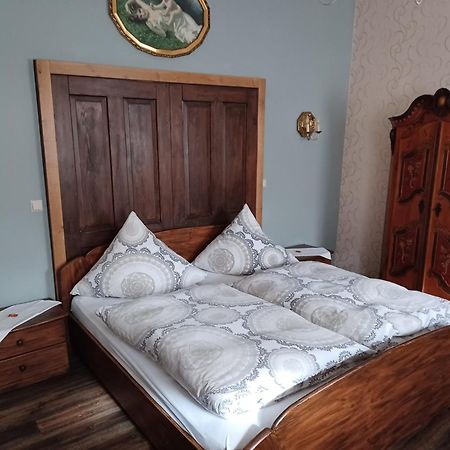 Gaestehaus Frevel Münstermaifeld Exteriör bild